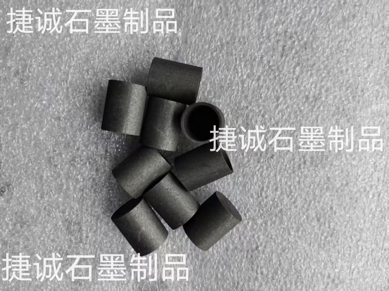 石墨坩埚，等静压石墨坩埚，高纯石墨坩埚，石墨坩埚加工，分析仪器石墨坩埚，熔炼石墨坩埚，石墨匣钵坩埚生产厂家