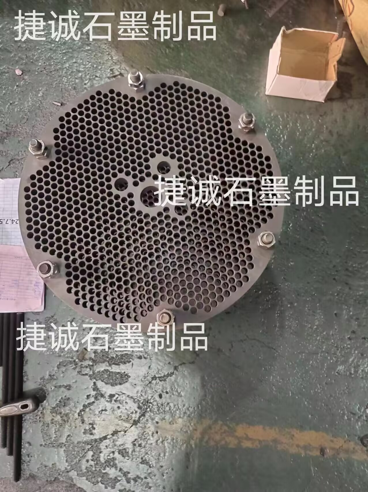 高精纯石墨盘，烧结石墨盘，铜管烧结石墨盘，石墨盘加工，钟罩炉石墨盘，推板炉石墨盘，铜管烧结石墨盘，石墨盘生产厂家，石墨盘加工厂