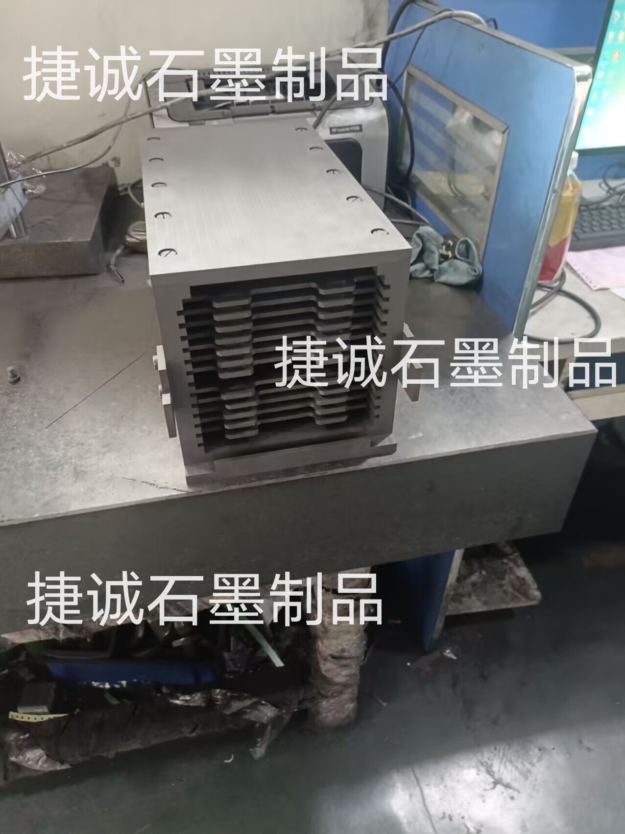 粉末冶金炉，粉末冶金炉石墨件，石墨发热元件，真空炉，真空炉石墨件，真空炉石墨配件，粉末冶金炉石墨件加工，真空粉末冶金炉，粉末冶金炉加工，粉末冶金炉石墨件生产厂家